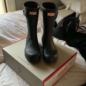 size 10 men’s black hunter boots